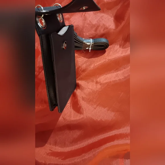 Madden Girl Crossbody Phone Bag (NWOT) - Picture 4 of 7